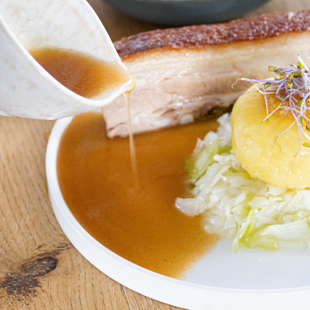 Gasthaus Ähndl Krustenbraten vom Wammerl Klassisch